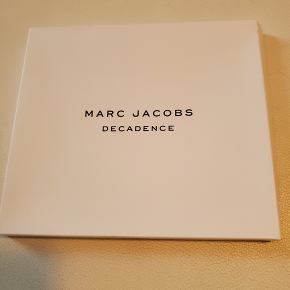 Marc Jacobs Make up pouch - Picture 3 of 3
